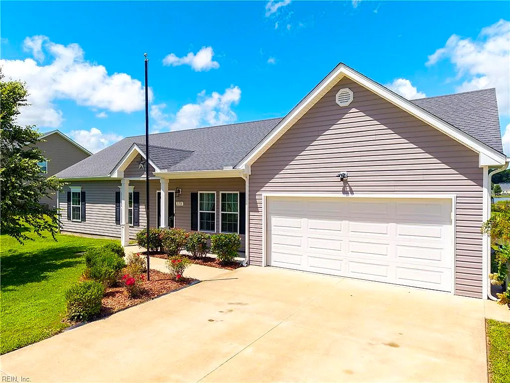 173 Laurel Woods WAY