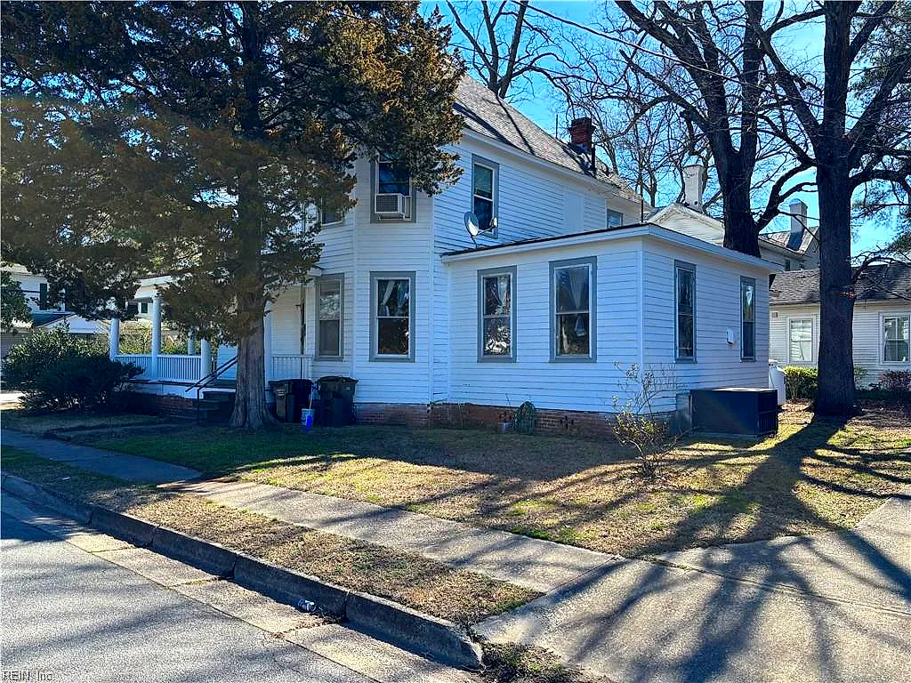 301 S High St, Franklin — photo