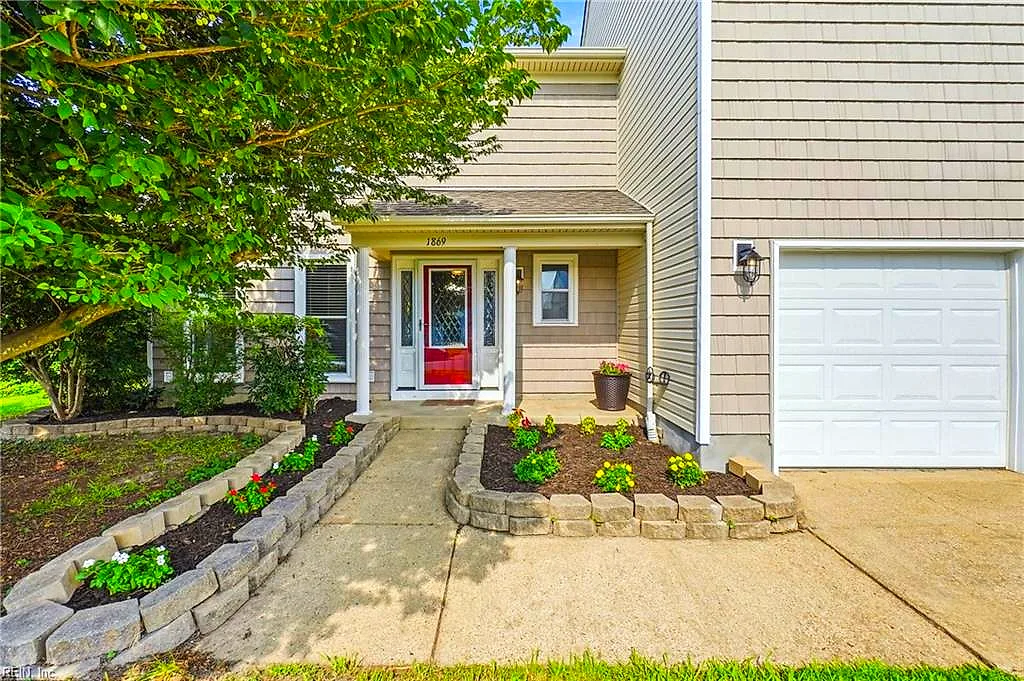 1869 Tolstoy Dr, Virginia Beach — photo