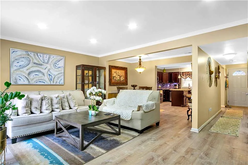 5745 W Hastings ARCH, VIRGINIA BEACH VA 23462