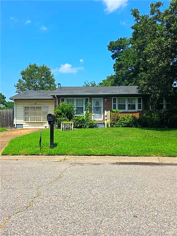 1102 E Jamal LN, PORTSMOUTH VA 23701