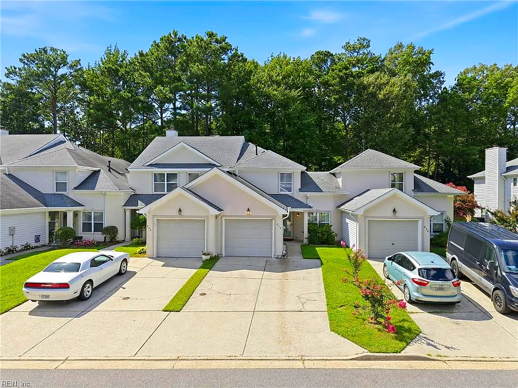 852 Royal Grove Ty CT, CHESAPEAKE VA 23320
