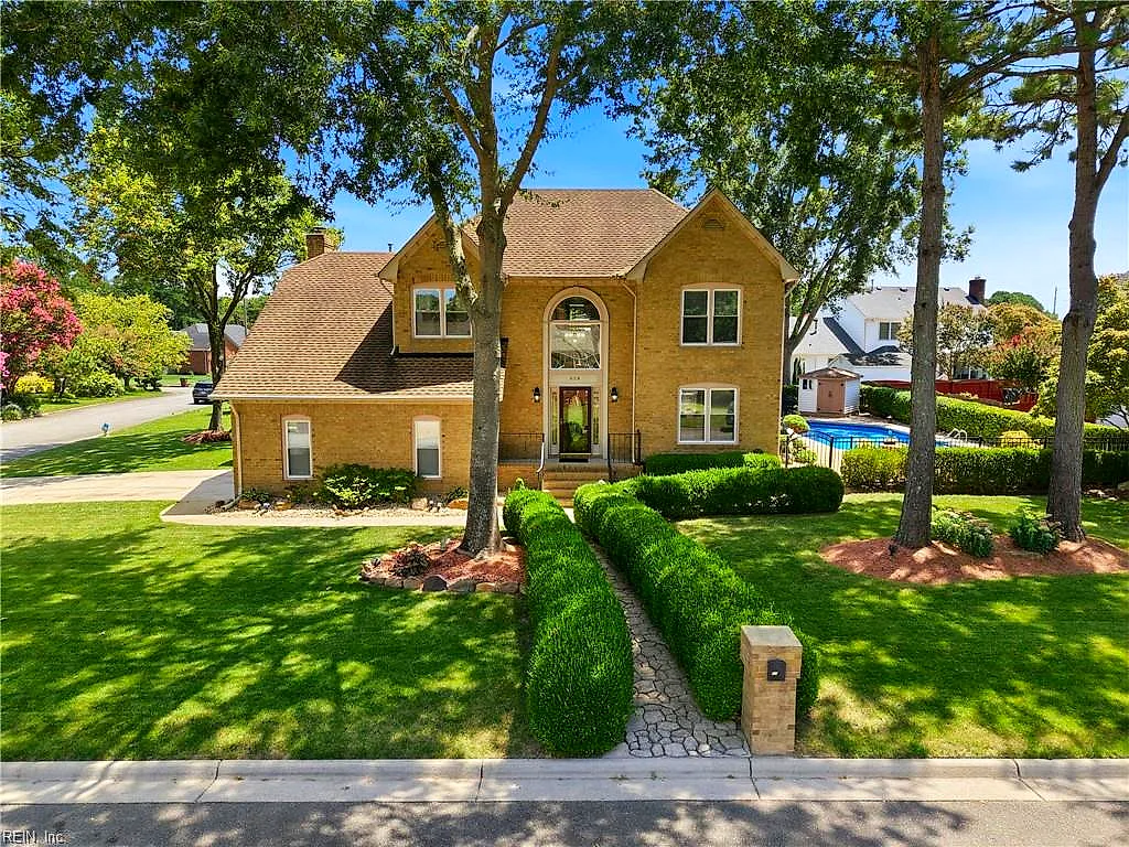 608 Archer CT, CHESAPEAKE VA 23322