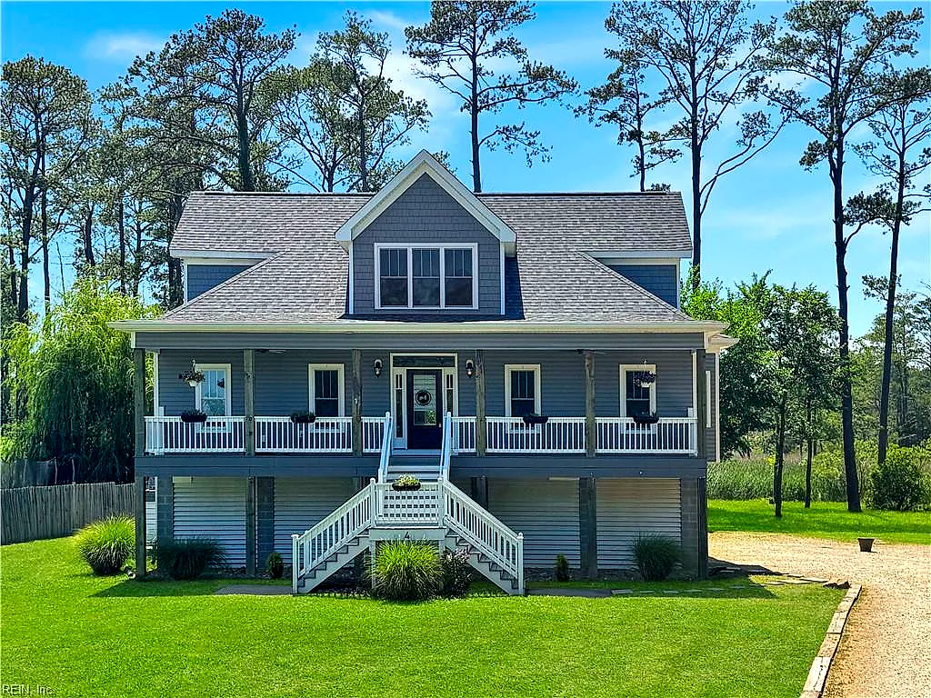4 Walters LN, POQUOSON VA 23662
