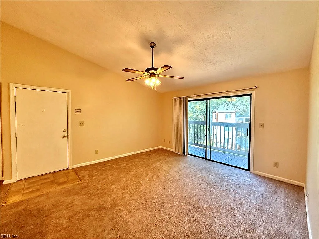 410 Wells Ct, Hampton — photo