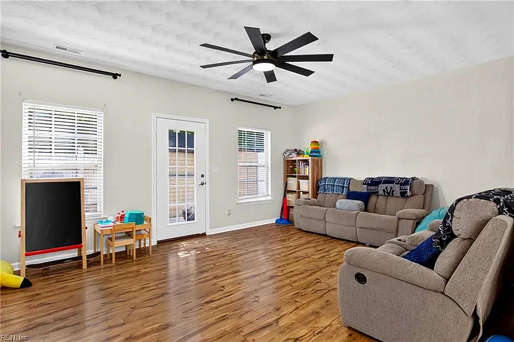 2000 Paramont Ave, Chesapeake — photo