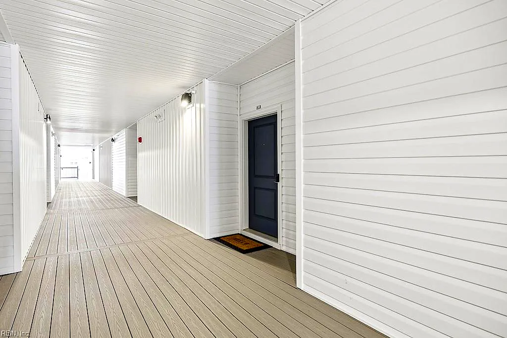 1732 Dromolin Dr #304, Virginia Beach — photo