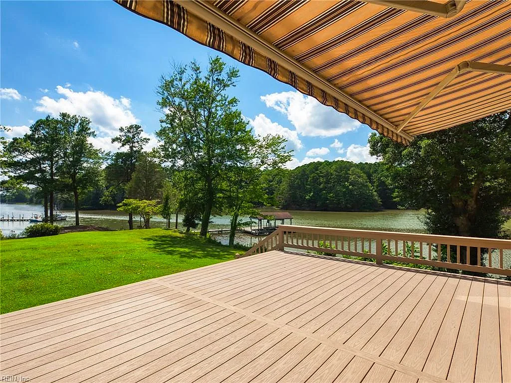 6640 Fields Landing Rd, Hayes — photo