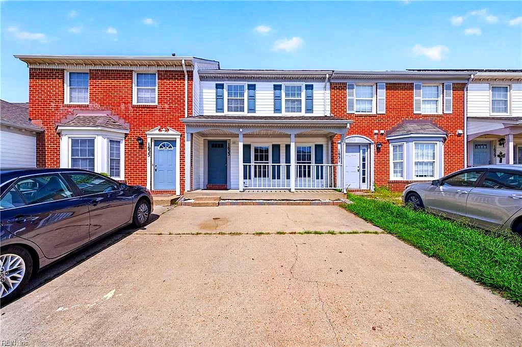 1633 Mantane ARCH, VIRGINIA BEACH VA 23454