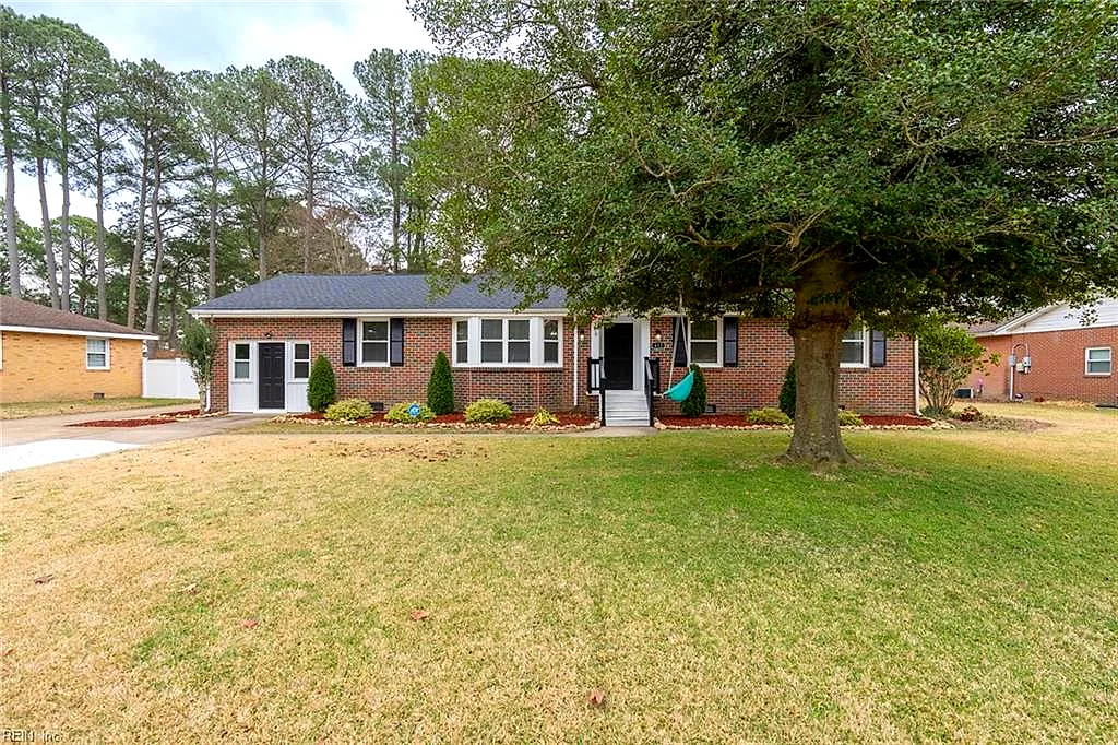 413 Bobby Jones DR, PORTSMOUTH VA 23701