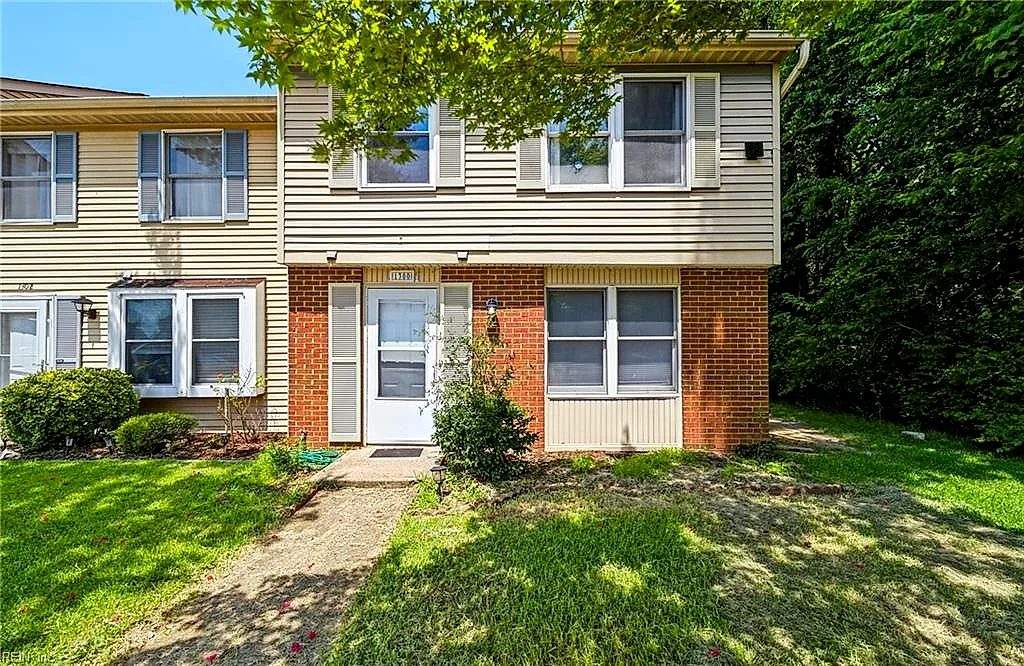 1300 Vanasse CT, HAMPTON VA 23666