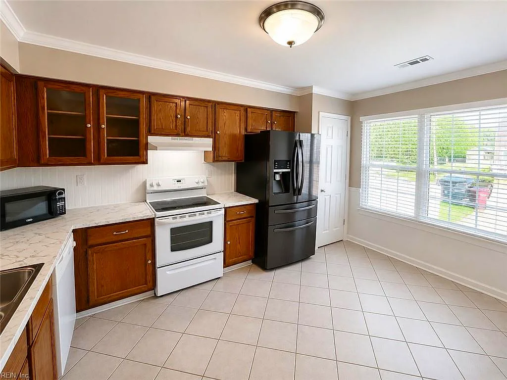 314 Sussex Ct, Chesapeake — photo