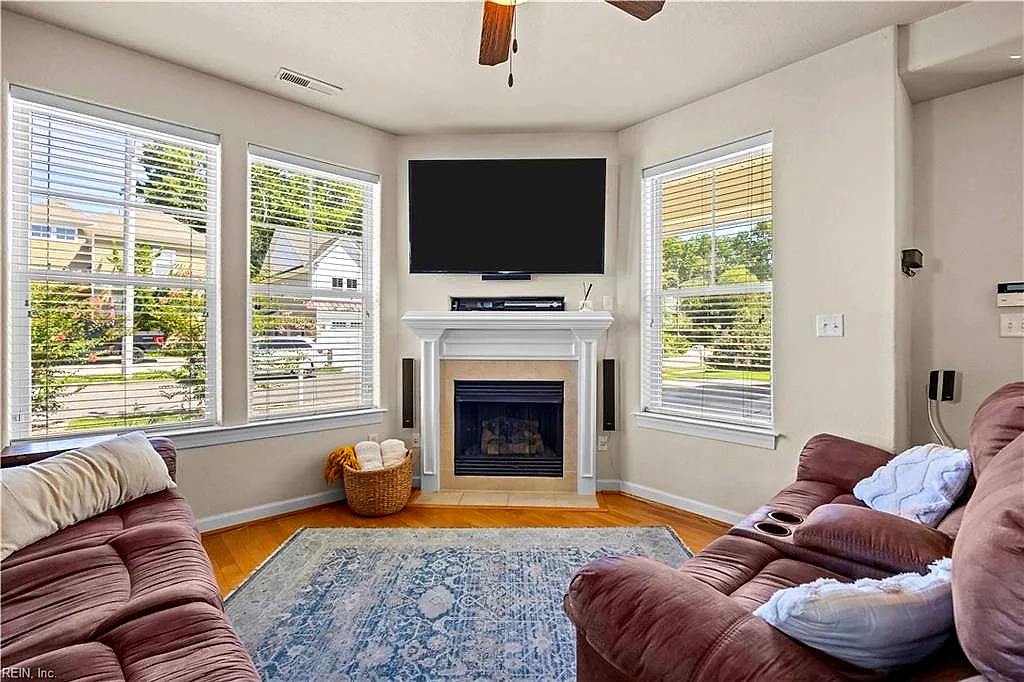 904 12th St, Virginia Beach — photo