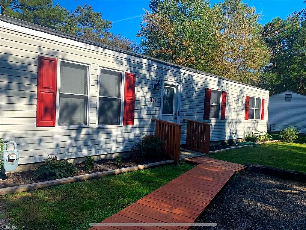 409 Goosley Rd, Yorktown — photo