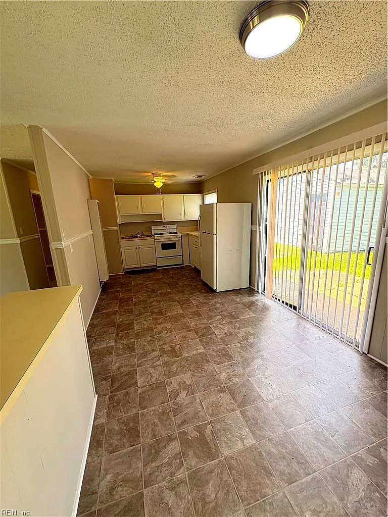1821 Andrews Blvd, Hampton — photo