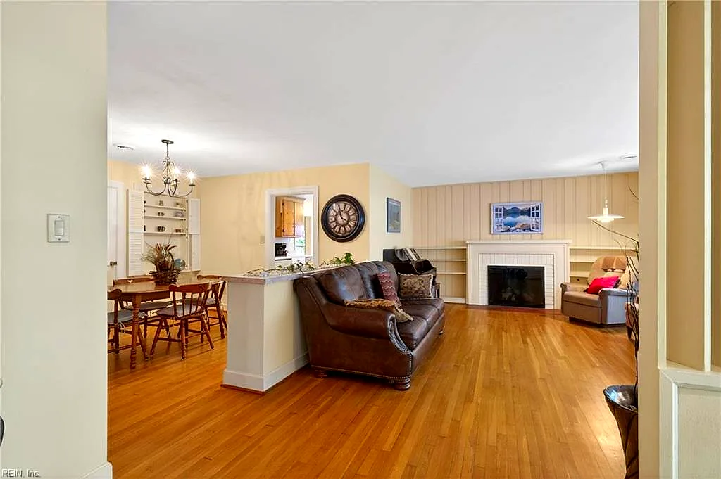 317 Central Pw, Newport News — photo