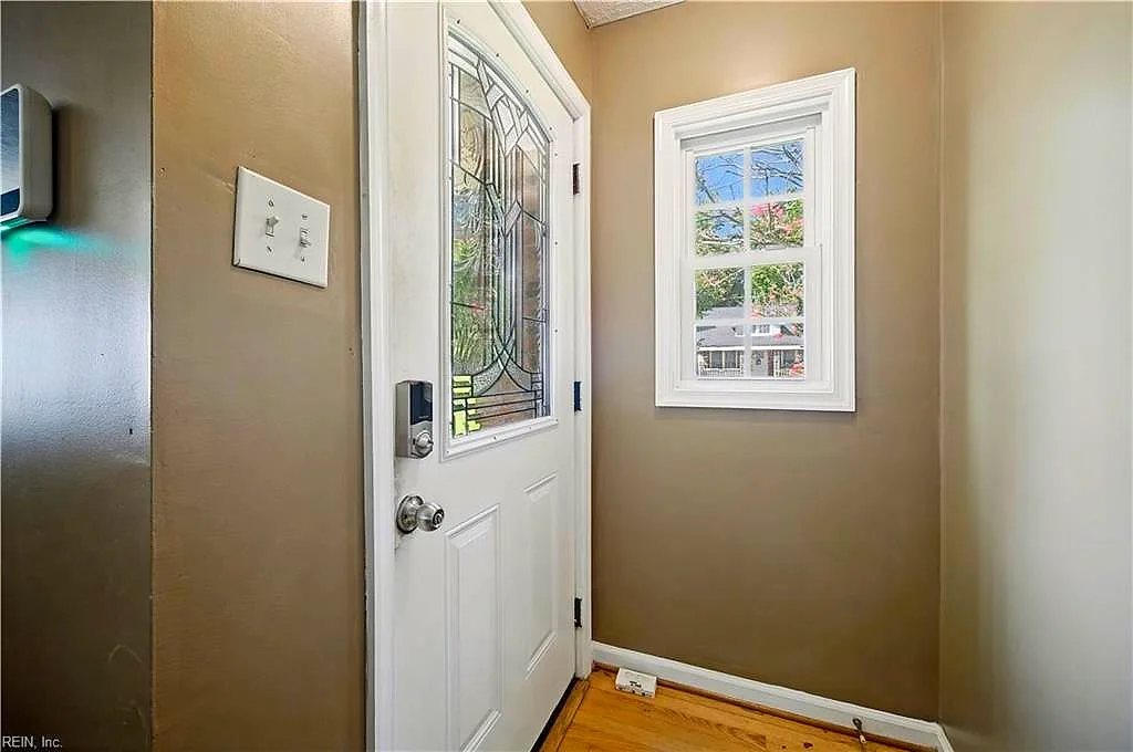 618 Smith St, Hampton — photo