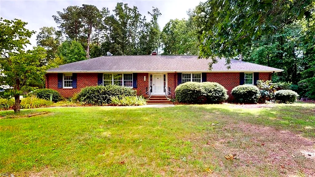 205 Meadowfield RD, YORKTOWN VA 23692