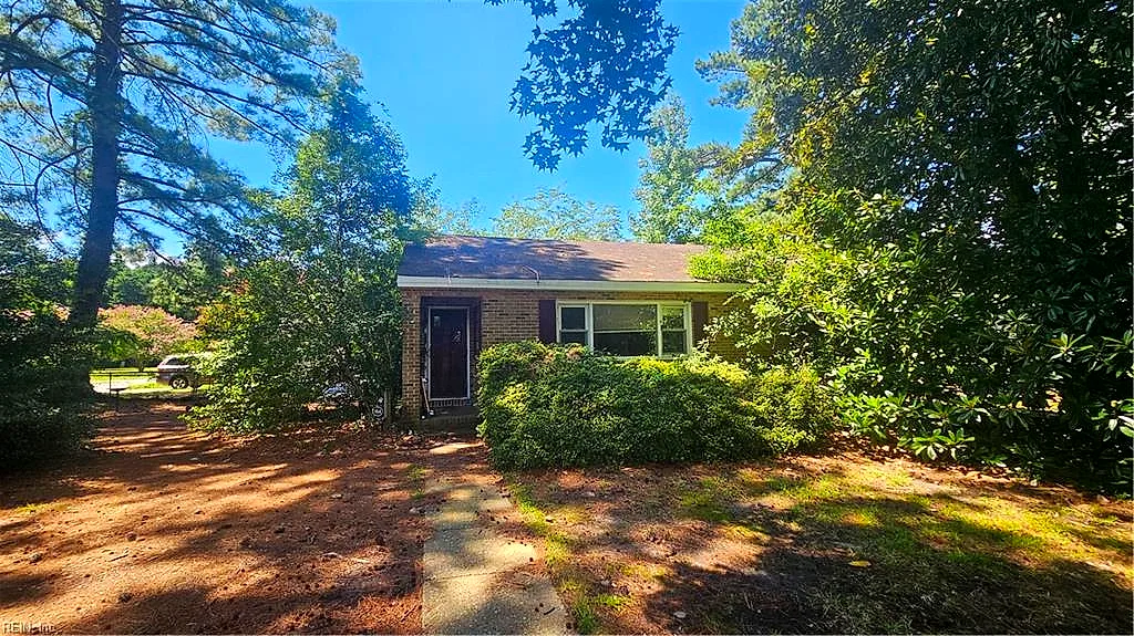864 E Sparrow RD, VIRGINIA BEACH VA 23464