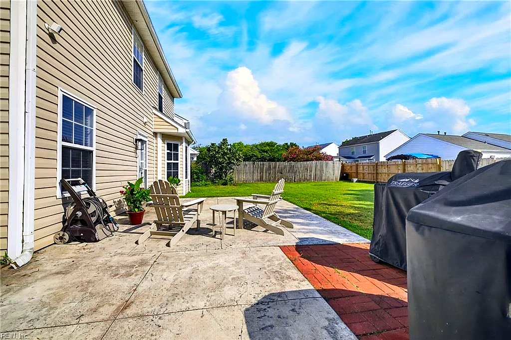 202 Archers Dr, Suffolk — photo