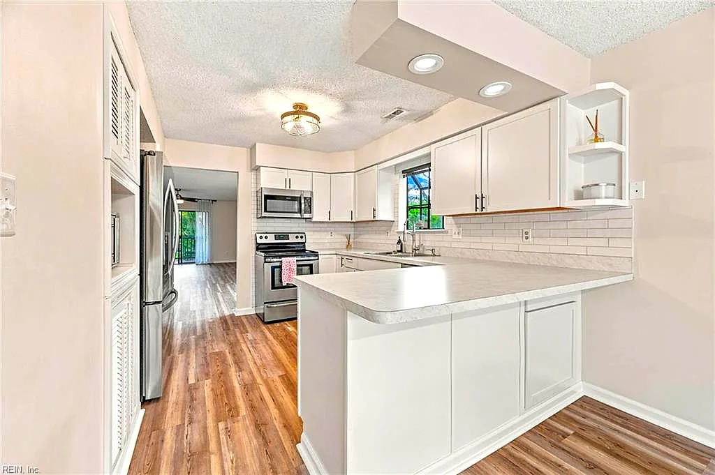 3016 Cape Henry CT, VIRGINIA BEACH VA 23451