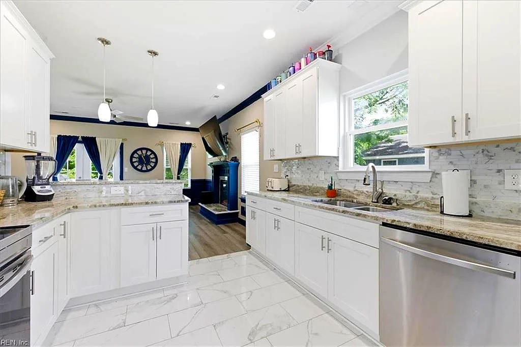 623 Greenlawn AVE, HAMPTON VA 23661