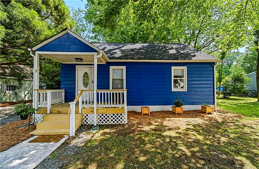 8 McDonald RD, HAMPTON VA 23669