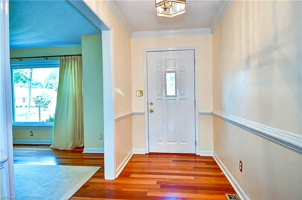 636 Basilica Ct, Virginia Beach — photo