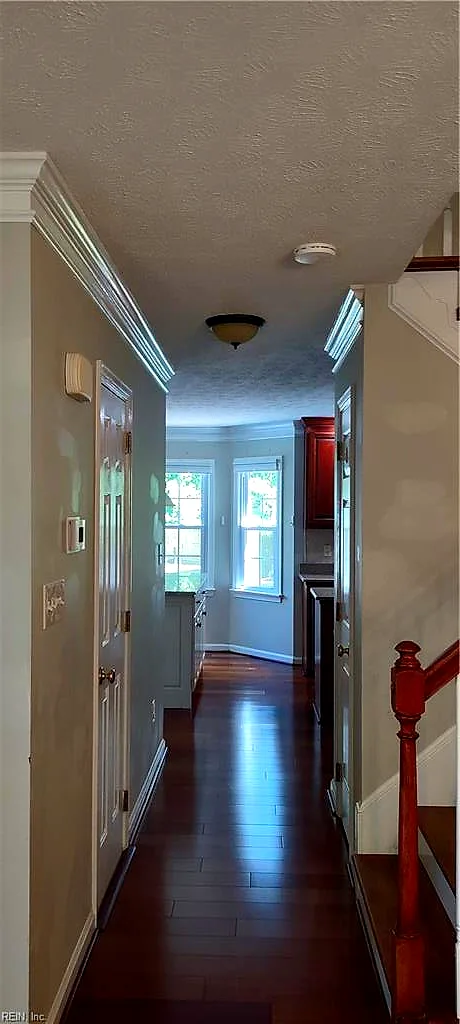 110 Liberty Dr, Yorktown — photo