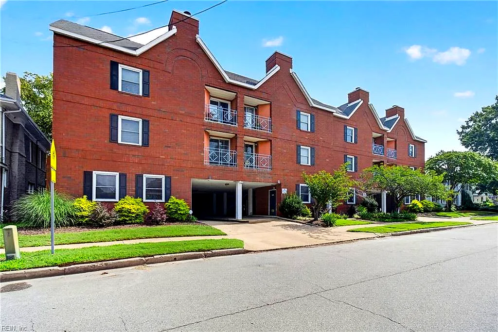 1040 Spotswood Ave #106, Norfolk — photo