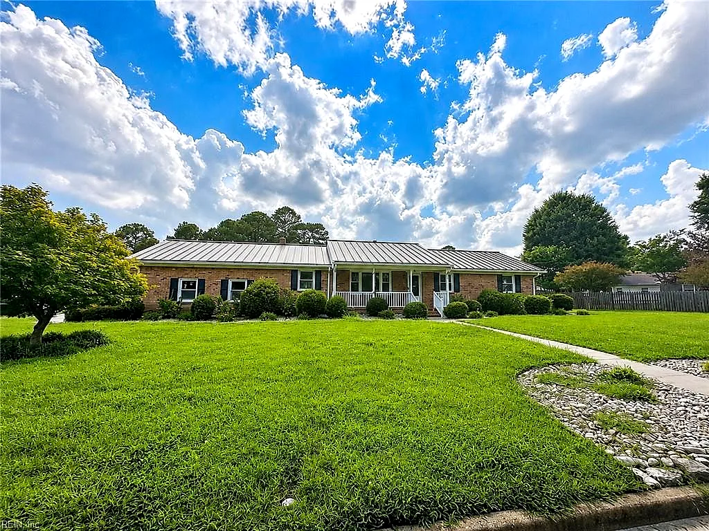 536 Summit Ridge Dr, Chesapeake — photo