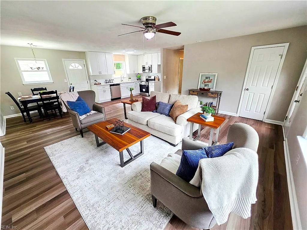 800 Churchill DR, VIRGINIA BEACH VA 23464