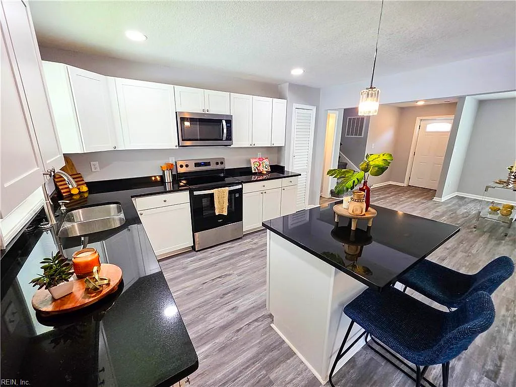 2216 Deep Creek BLVD, PORTSMOUTH VA 23704
