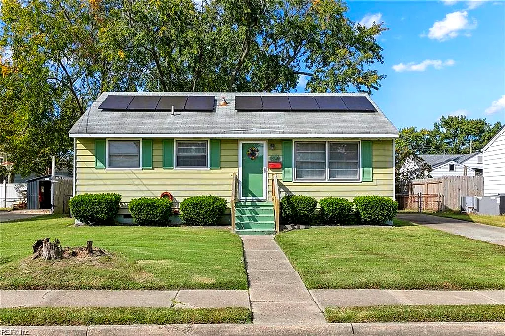 3326 Greenwood Dr, Hampton — photo