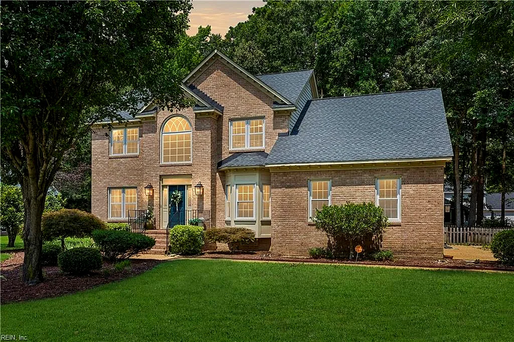 18 Emmaus RD, POQUOSON VA 23662