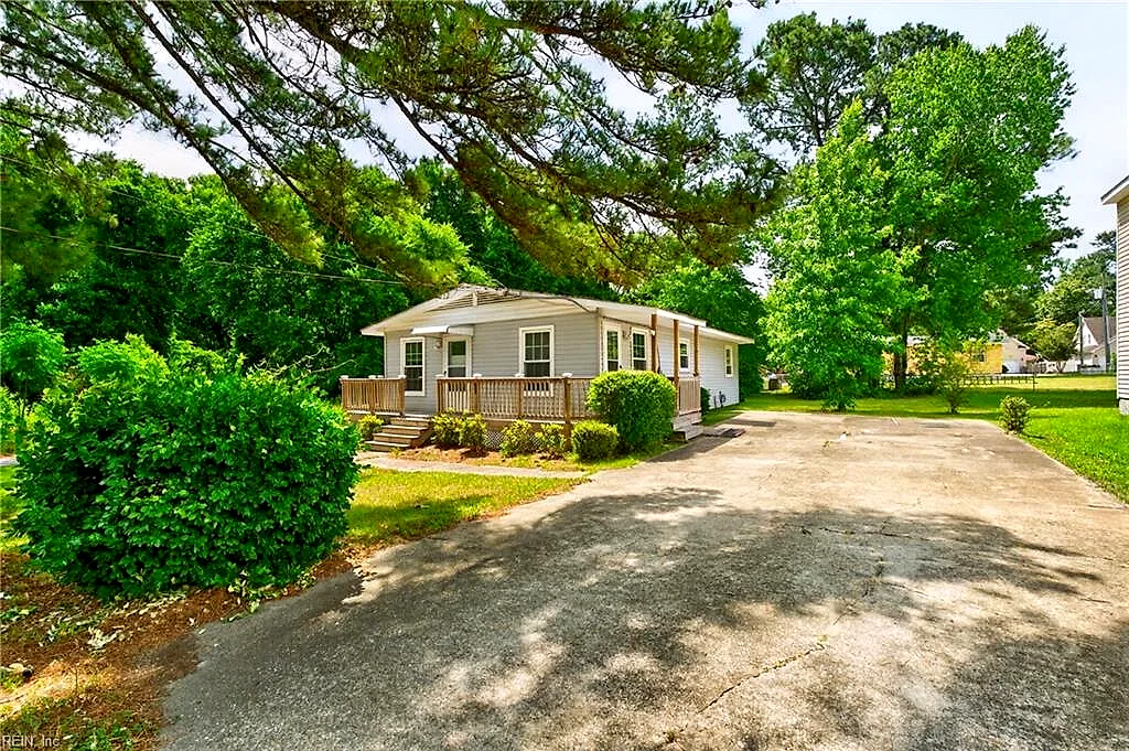 5001 Clifton ST, CHESAPEAKE VA 23321