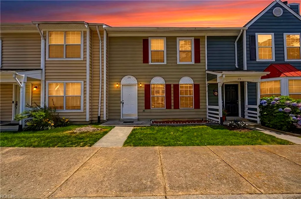 216 Whitewater DR, NEWPORT NEWS VA 23608