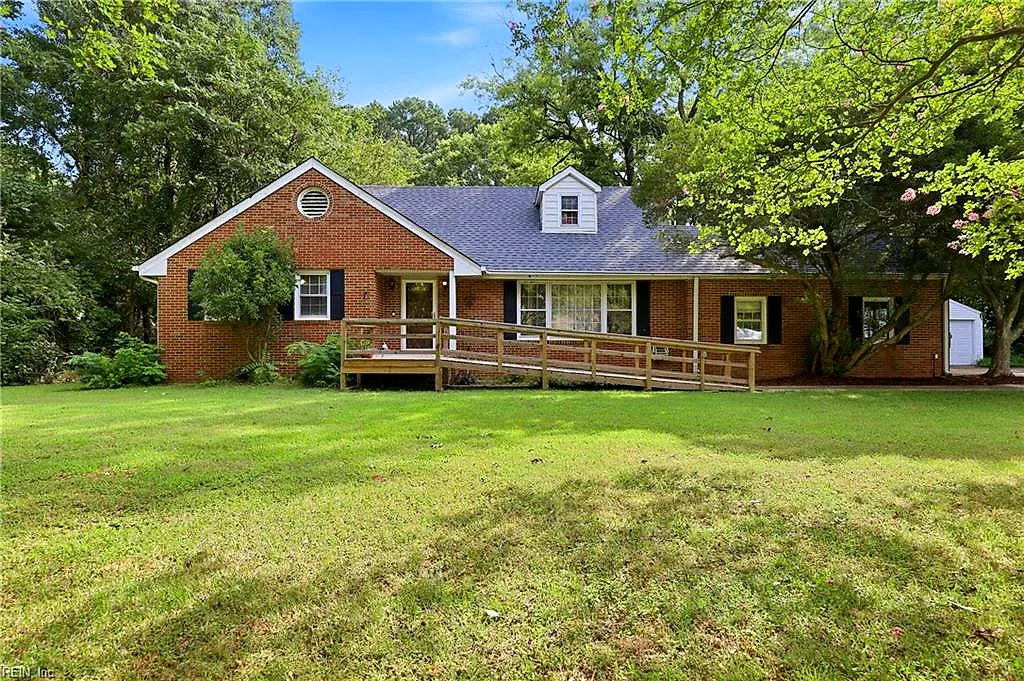 4905 Farrington DR, VIRGINIA BEACH VA 23455