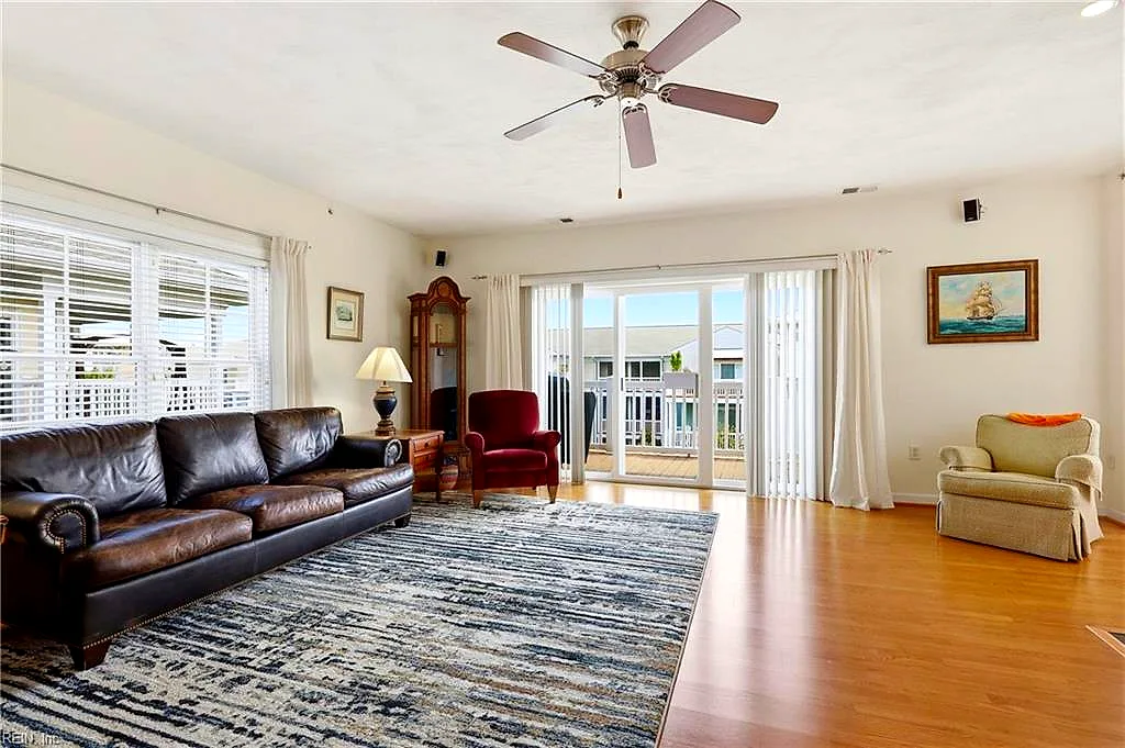 8305 N View Boulevard, Norfolk — photo