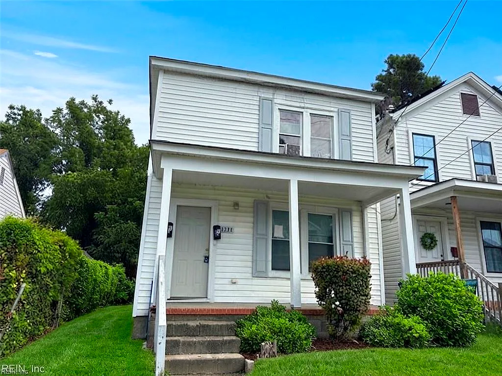 1121 35th ST, NEWPORT NEWS VA 23607