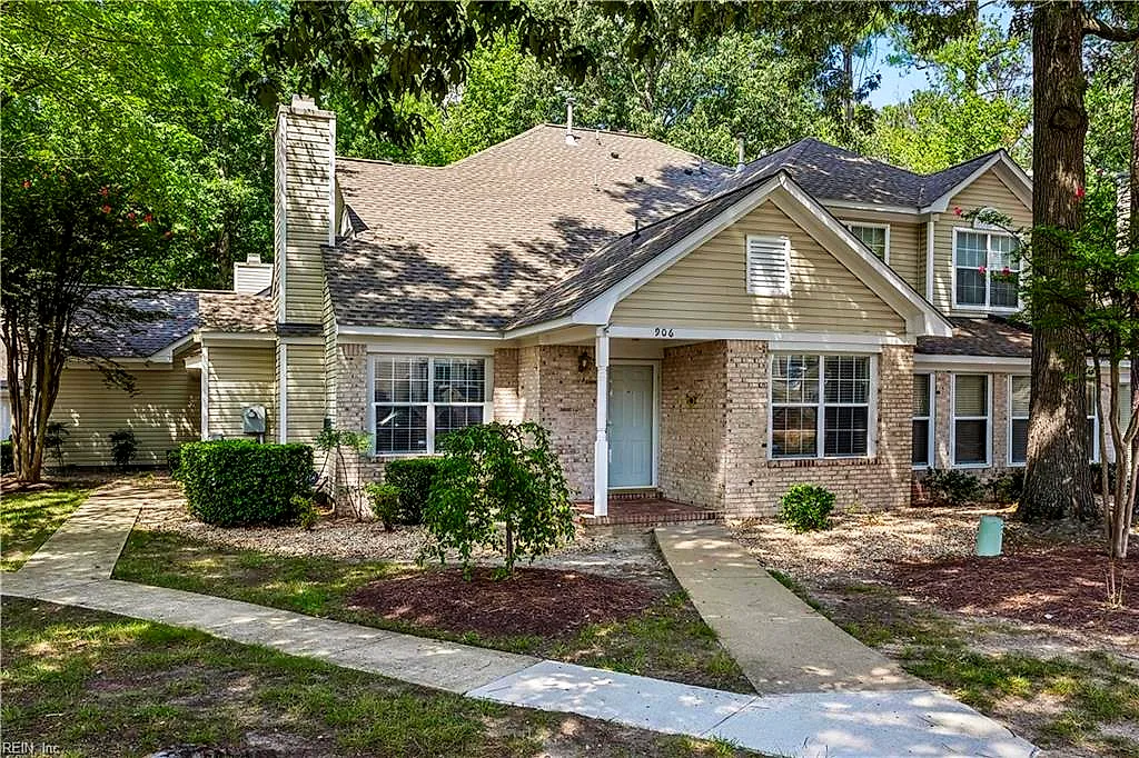 906 Shoreline PT, NEWPORT NEWS VA 23602