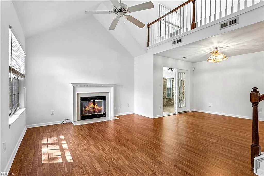 906 Shoreline Pt, Newport News — photo