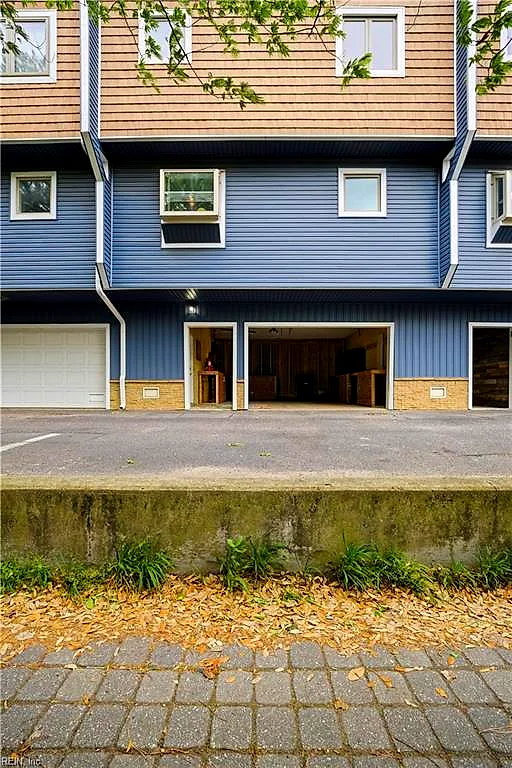1262 W Ocean Ave #7, Norfolk — photo