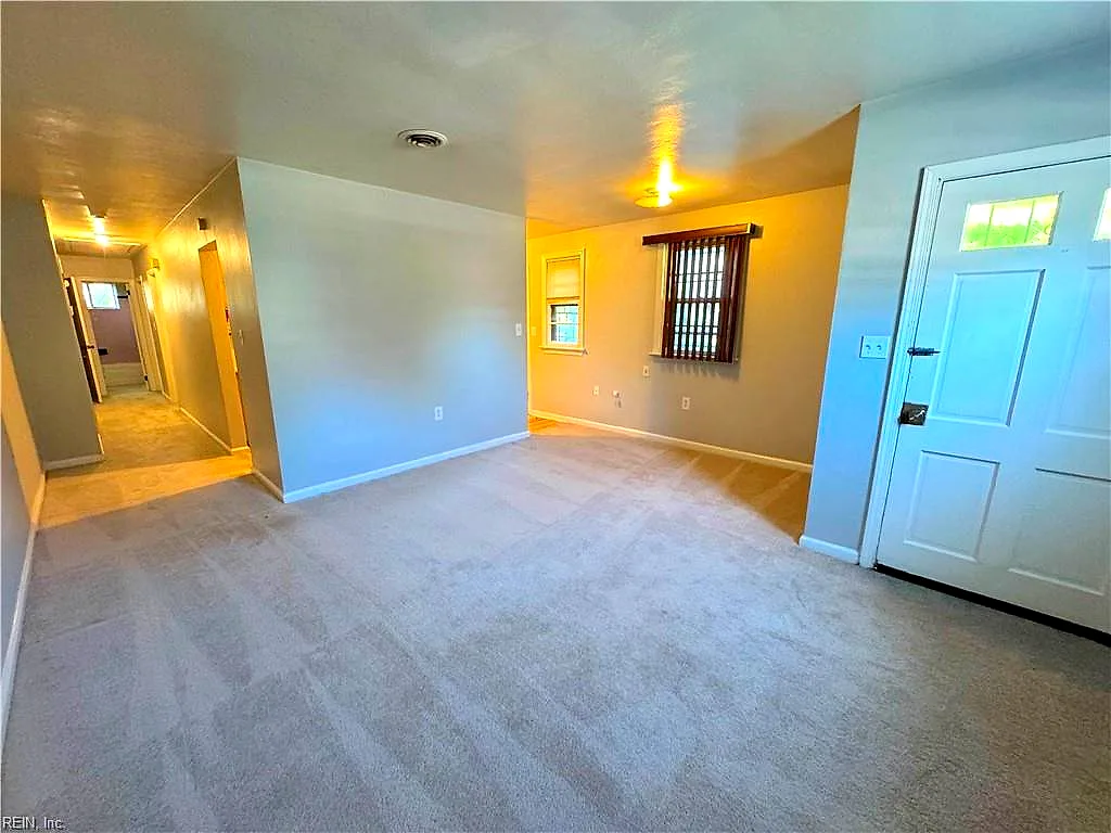 9268 Buckman Ave #A, Norfolk — photo