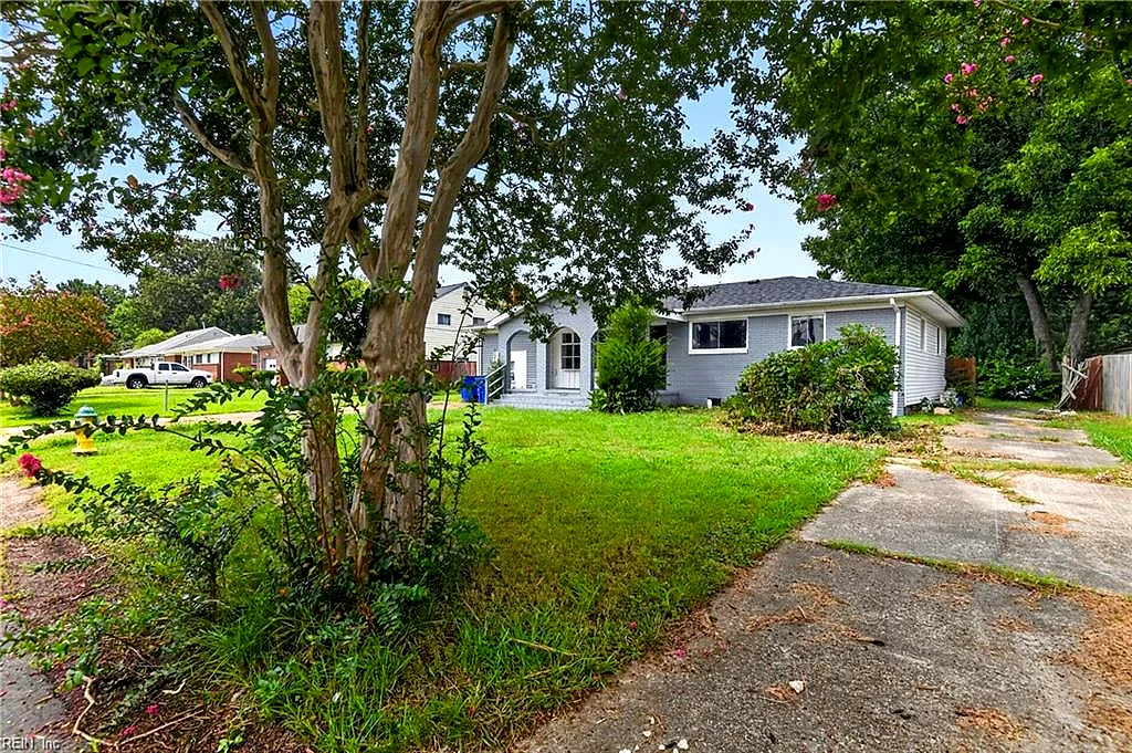 480 Pepper Mill Ln #Ln, Norfolk — photo