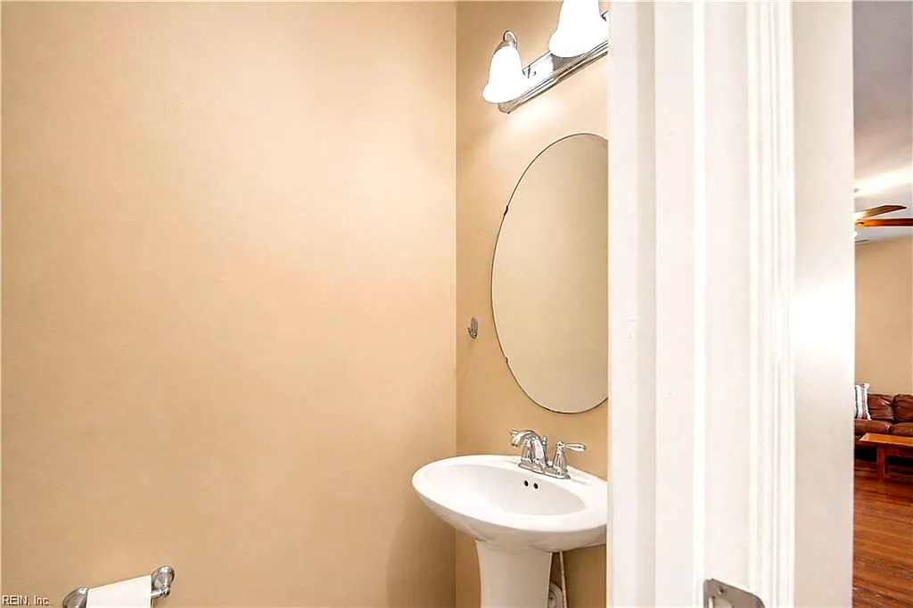 4675 Revolutionary Way, Williamsburg — photo