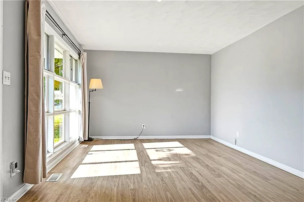 513 Cornwall Rd, Portsmouth — photo