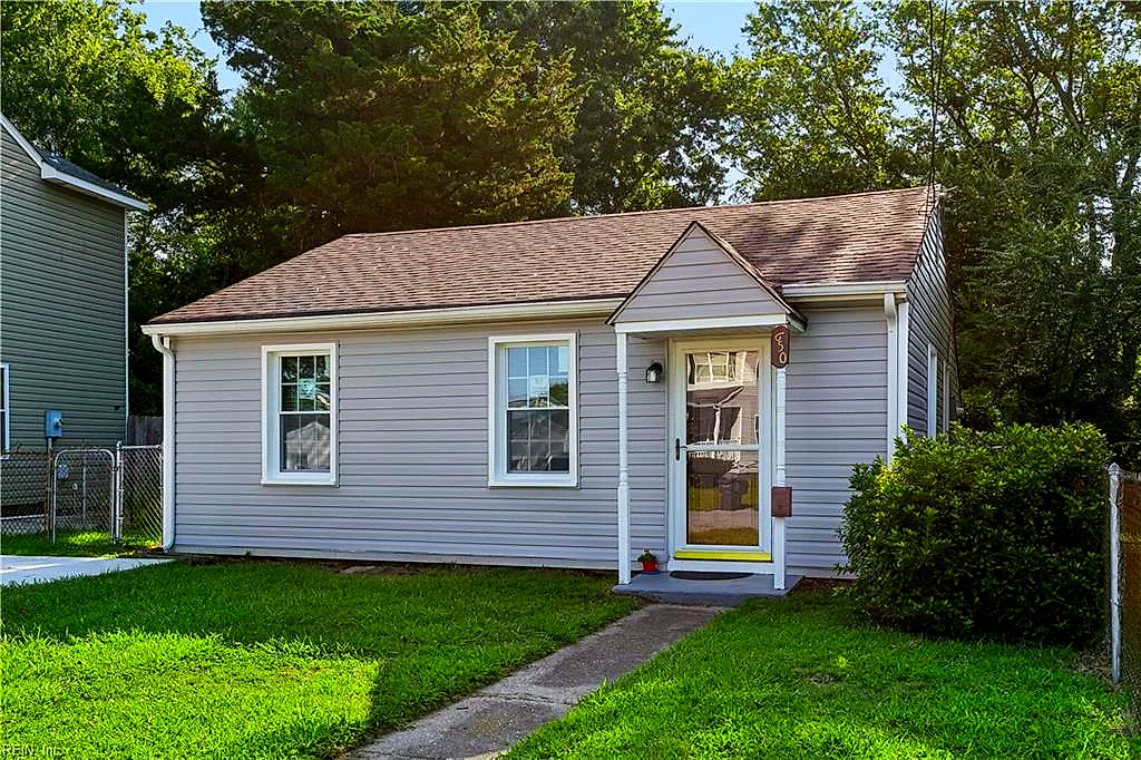650 Grimes RD, HAMPTON VA 23663