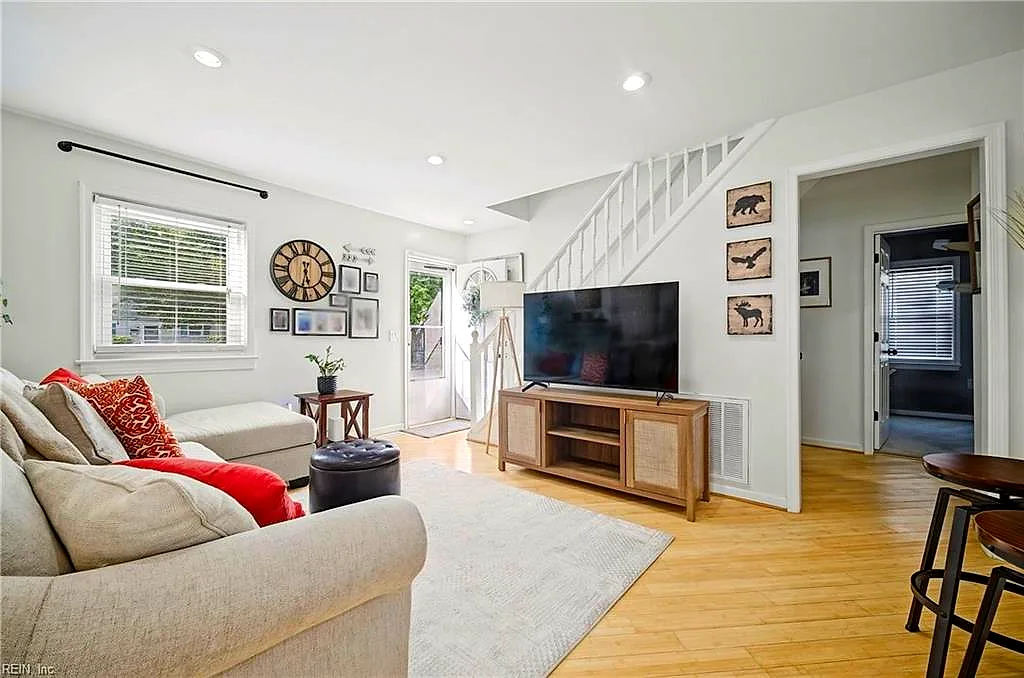 1324 Jenifer St, Norfolk — photo