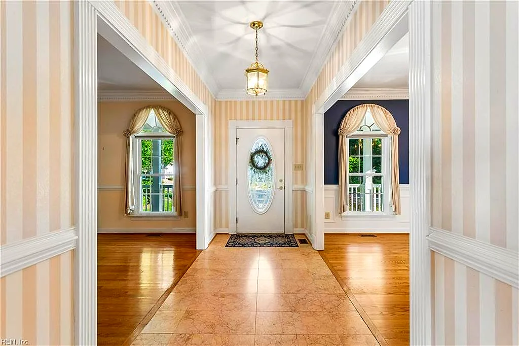402 Comfort Cv, Newport News — photo